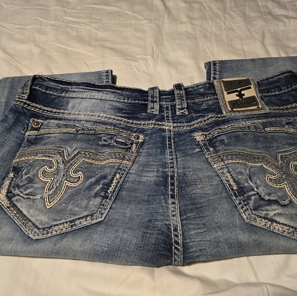 Rock Revival Jeans - Picture 3 of 3
